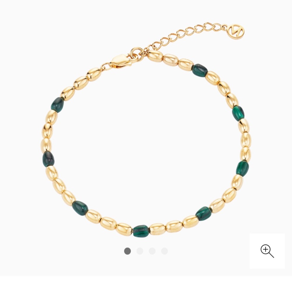 Mejuri malachite beaded bracelet